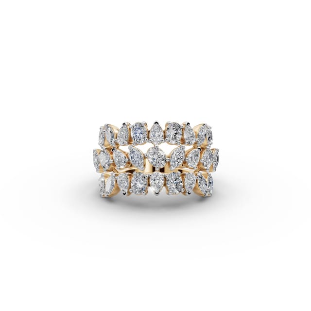 Delicate Reverie Oval Lab-Grown Diamond Bands Ring in yellow gold, set with lab-grown diamonds