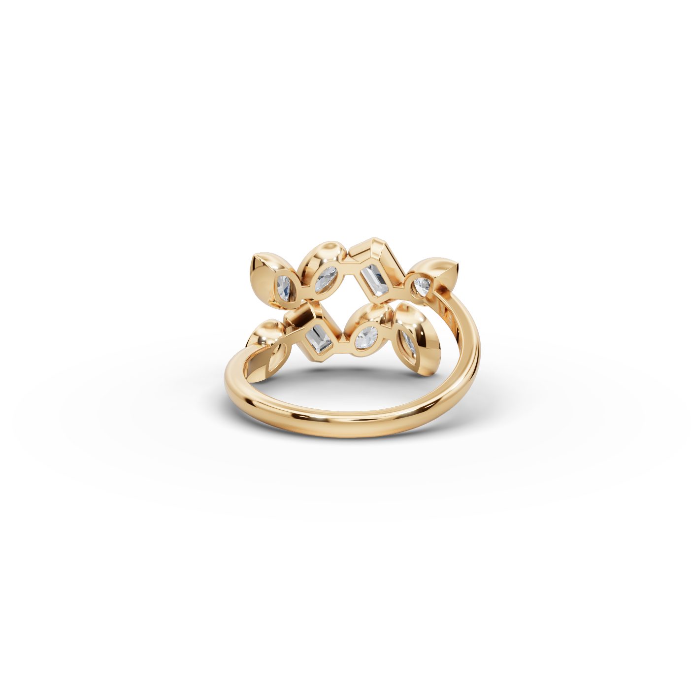 Classic Muse Emerald Lab-Grown Diamond Cocktail Ring in yellow gold