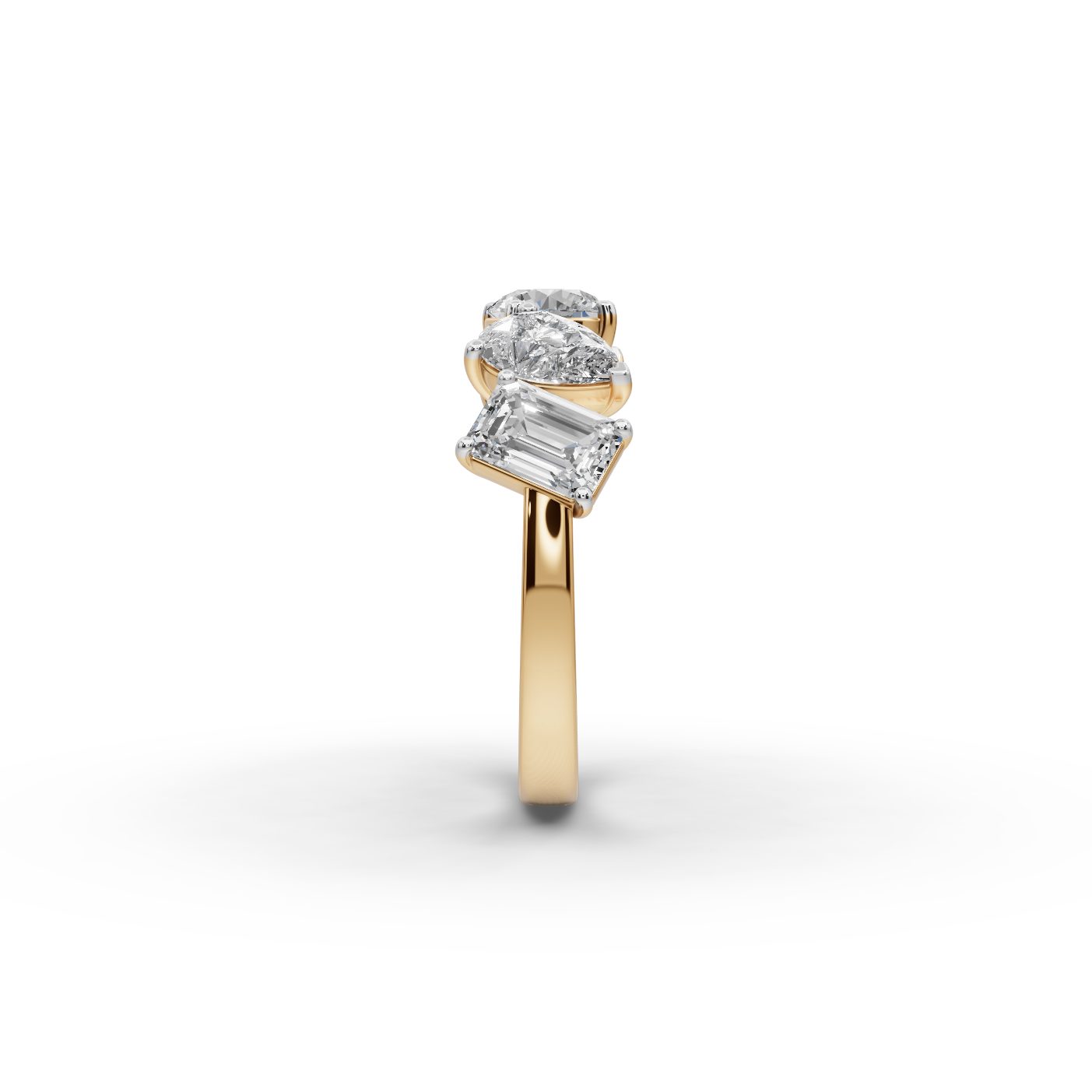 Infinite Ember Round Lab-Grown Diamond Five Stone Ring in yellow gold