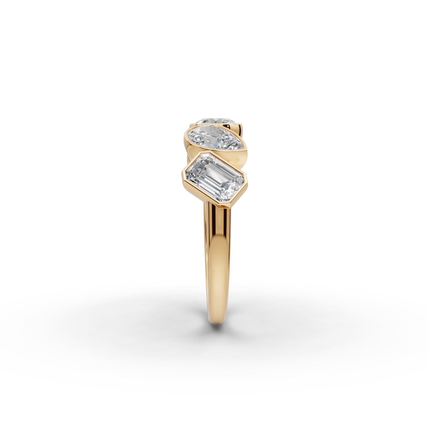 Regal Aura Round Lab-Grown Diamond Five Stone Ring in yellow gold